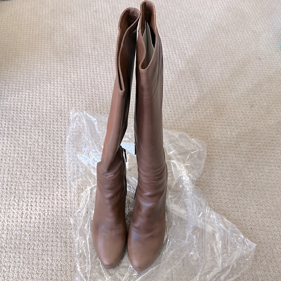 Prada brown leather tall boots size 37 or US size7 - Picture 5 of 7